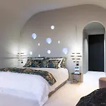 Amazing Santorini 1 Bedroom Euphoria Private Pool & Beautiful Vila Oia