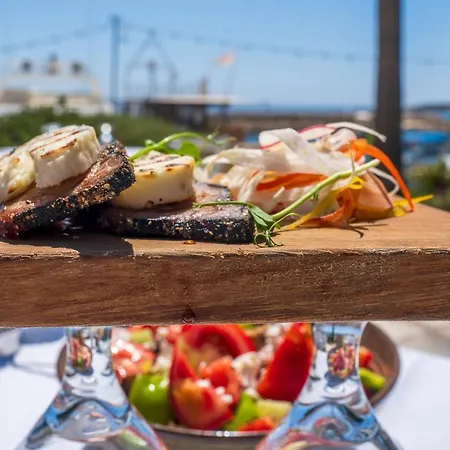 Amazing Santorini 1 Bedroom Euphoria Private Pool & Beautiful Vila